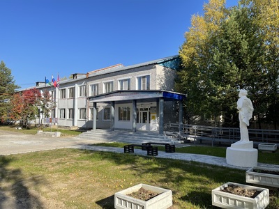 Главный вход
